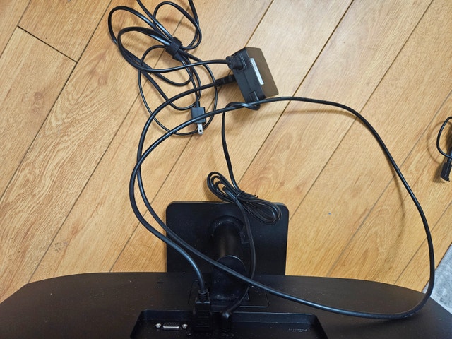 LG 22MP410-B 21.5" Full HD Monitor – $35 Firm - photo 5