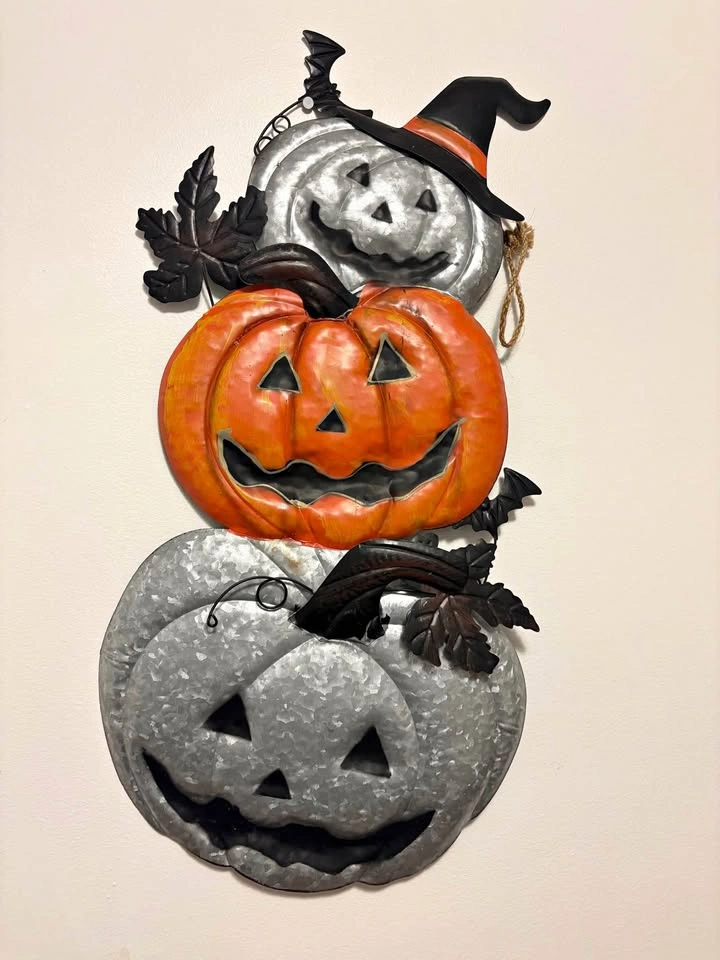 Metal Halloween Pumpkin Decor