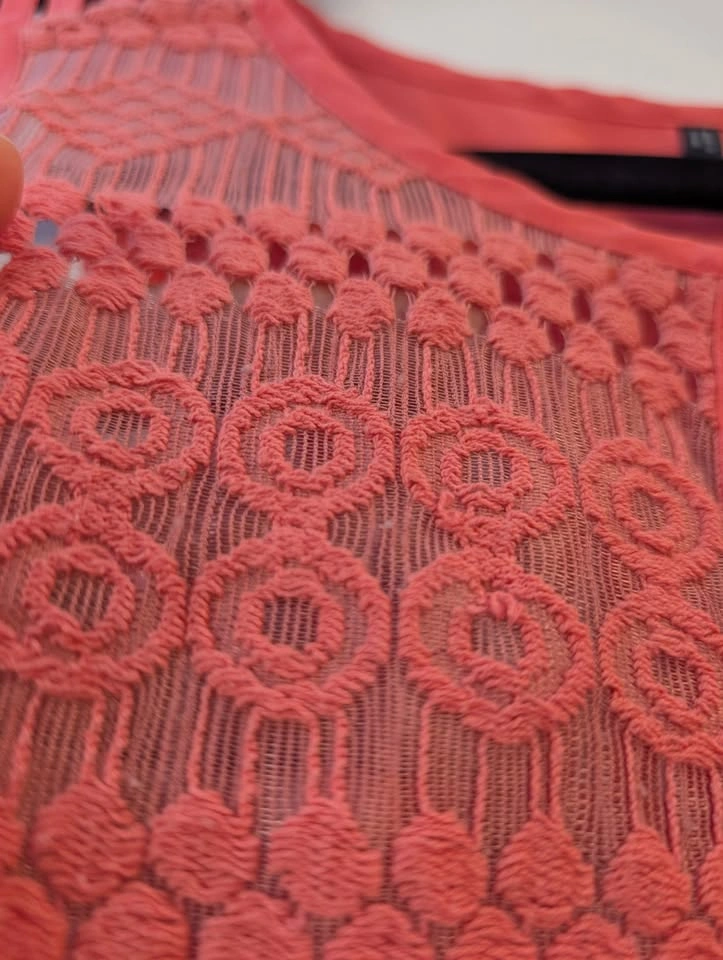 Maurices Coral Pink Lace Crochet Tank Top Size Medium - photo 4