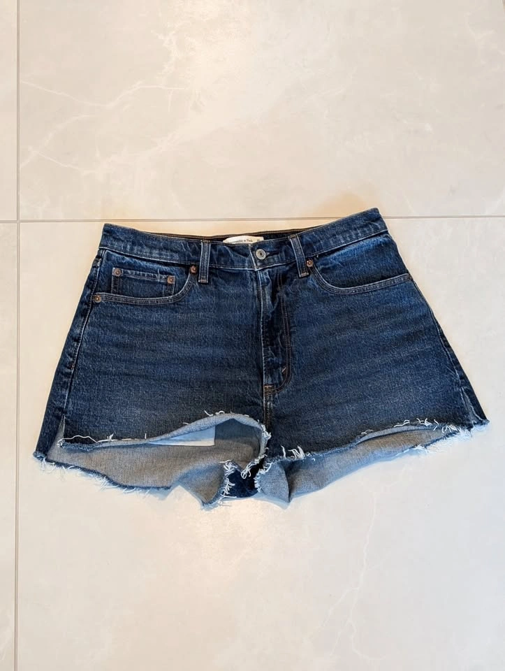 Abercrombie & Fitch Curve Love The Mom Short High Rise Denim