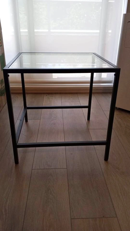 Nesting coffee tables- set of 2- black colour