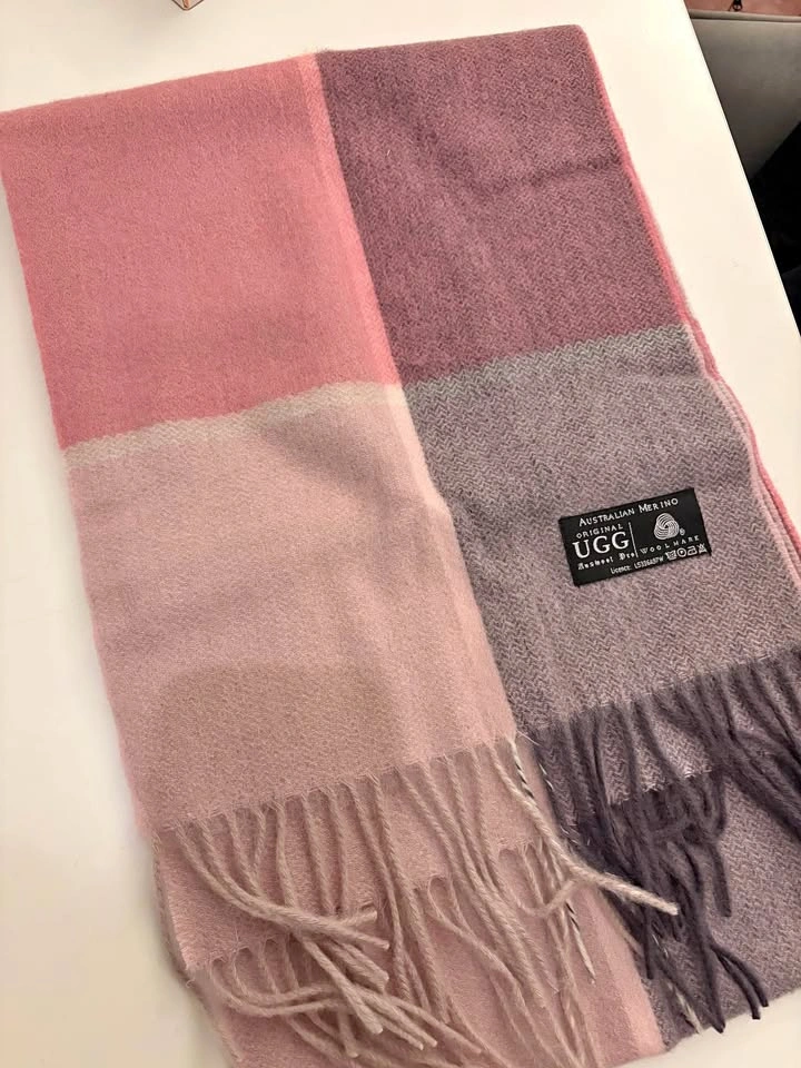 BRAND NEW UGG Australian Wool Scarf