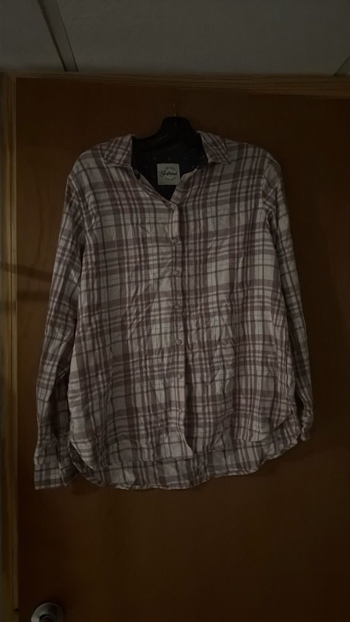 Plaid Button-Up Long Sleeve Shirt