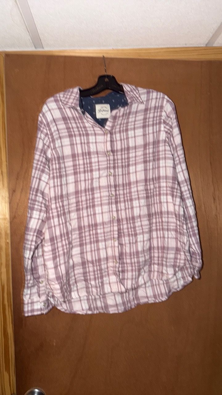 Plaid Button-Up Long Sleeve Shirt - photo 2
