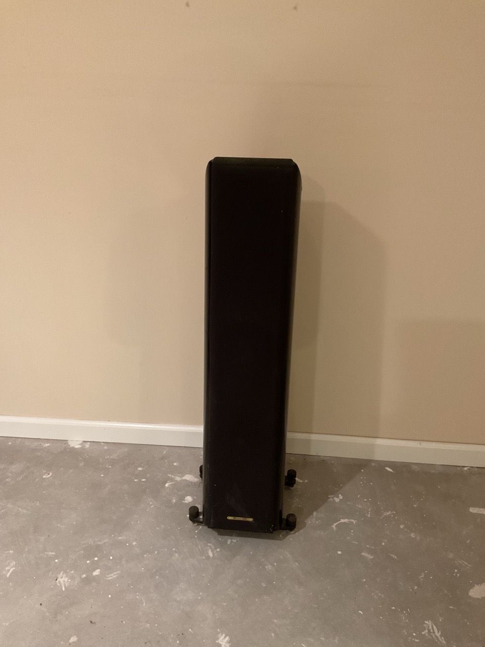 2 speakers