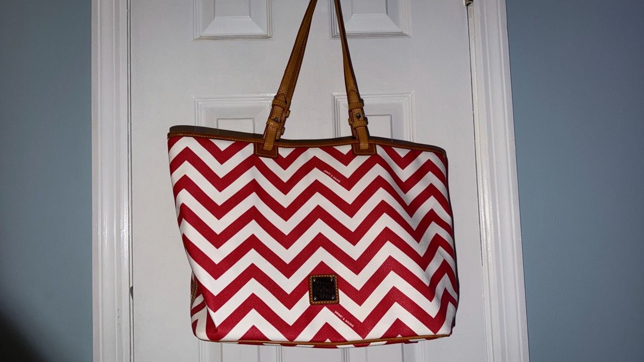 Dooney & Bourke Chevron Tote Bag - photo 2