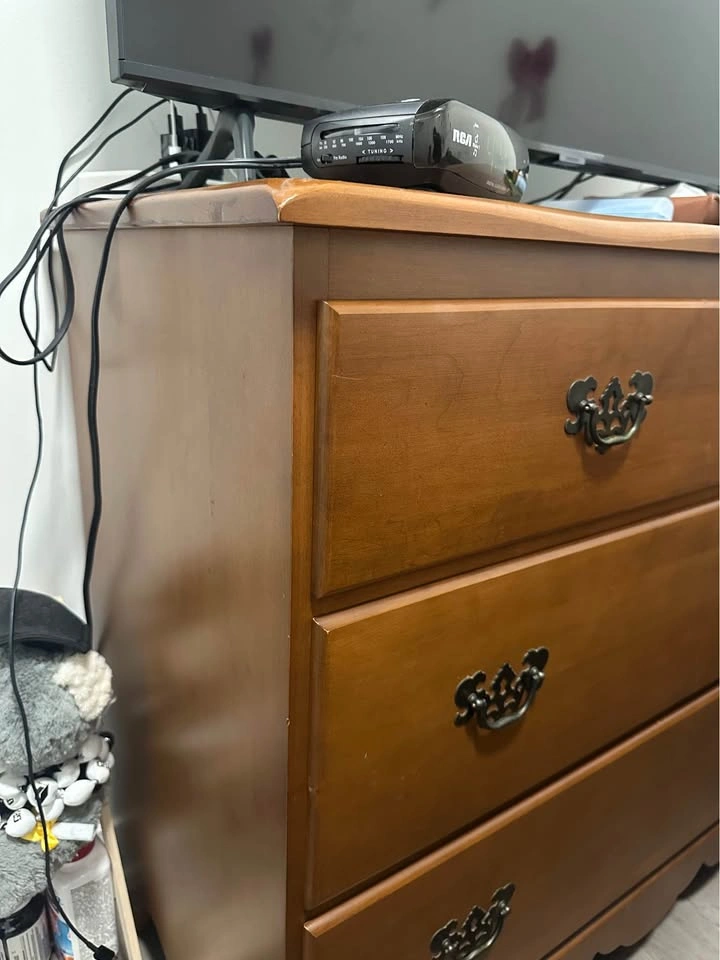 Traditional Cherry Wood Dresser - photo 2