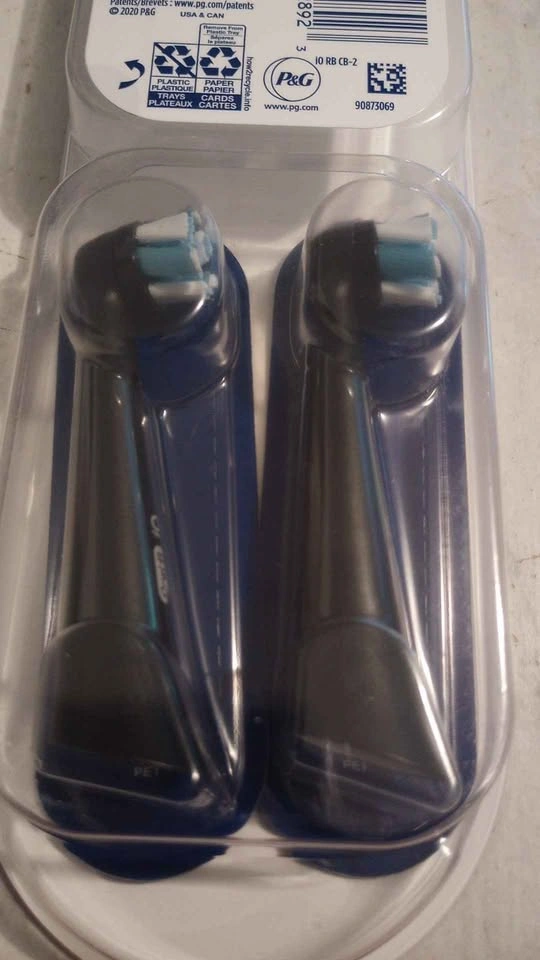 Oral-B iO Replacement Brush Heads 2-pack - photo 3