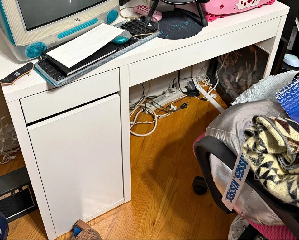 White MICKE Ikea Desk