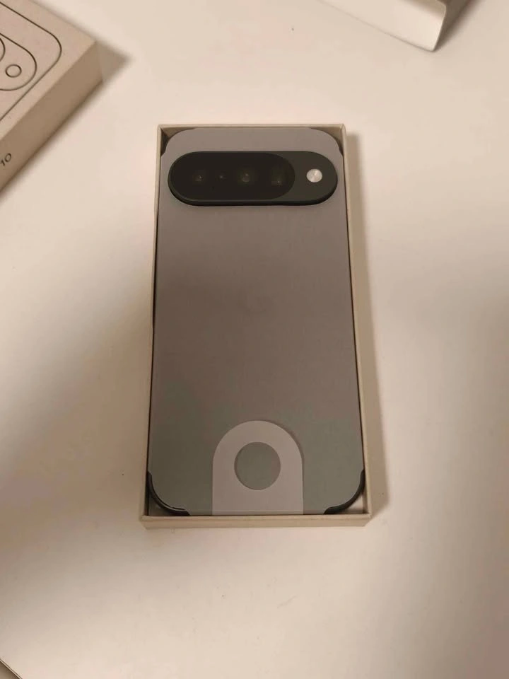 Google Pixel 10 128GB - photo 4