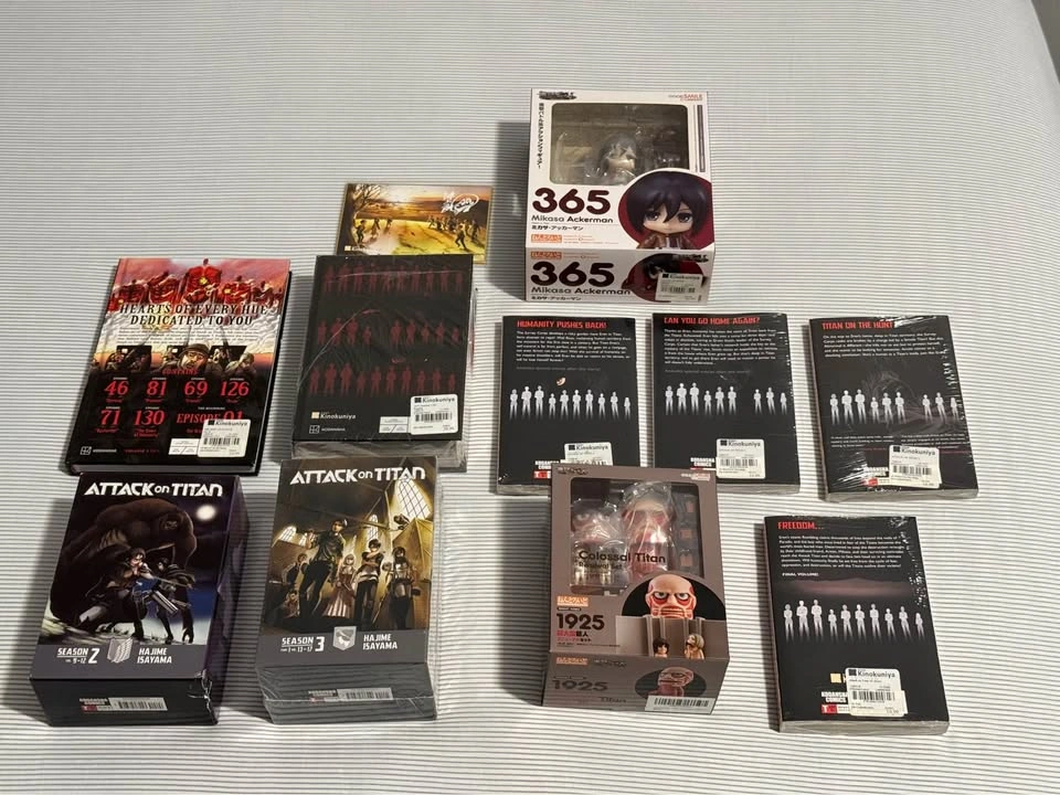 Huge Attack on Titan Collection - Manga, Anime, Nendoroid Figure - photo 2