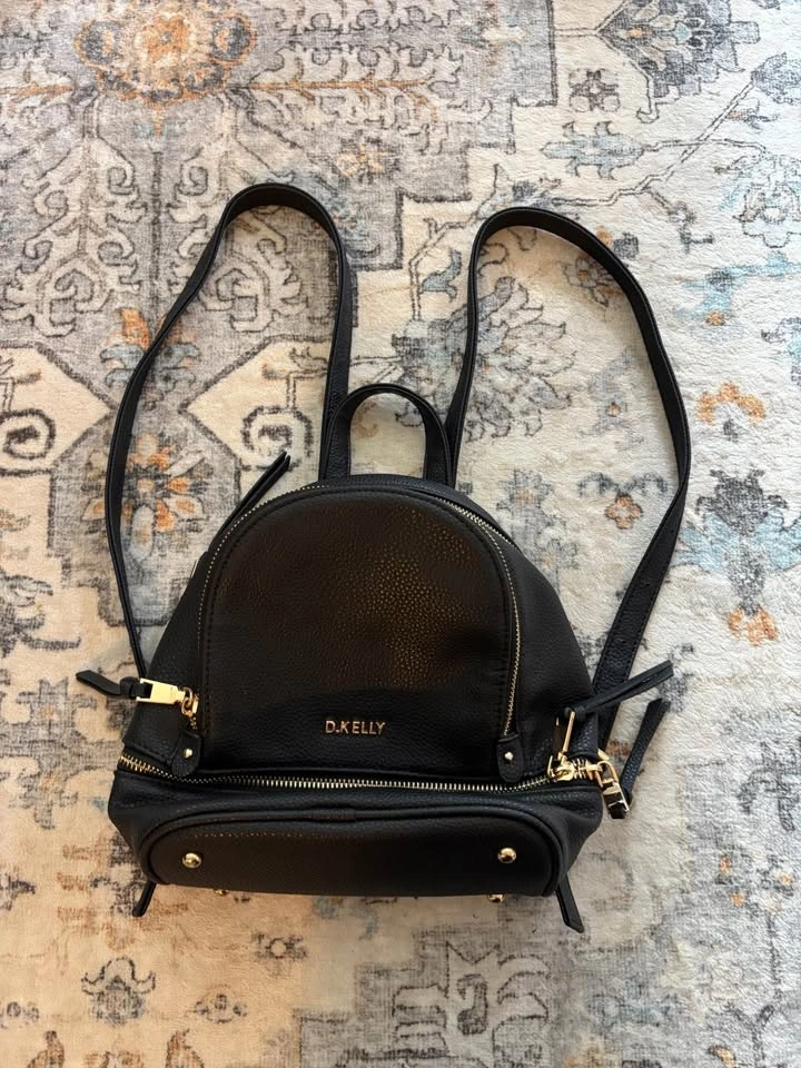 D.KELLY Black Mini Backpack – Excellent Condition - photo 2