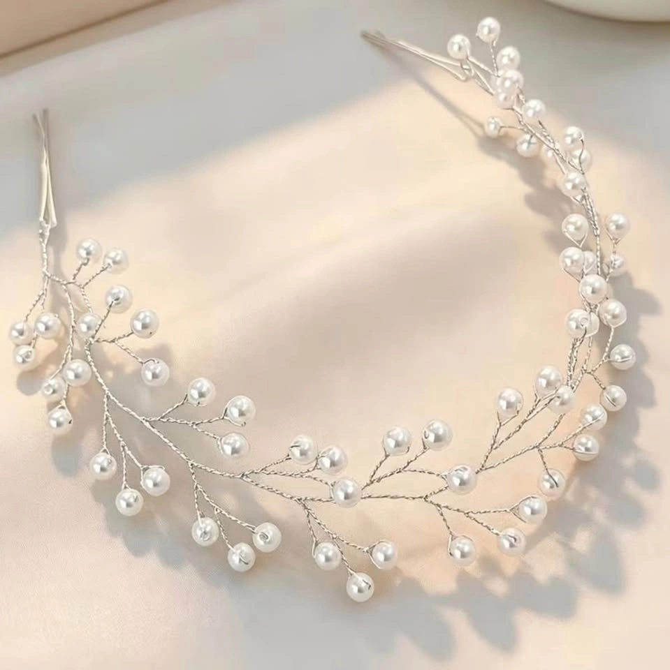 Elegant Faux Pearl Bridal Hair Vine - photo 3