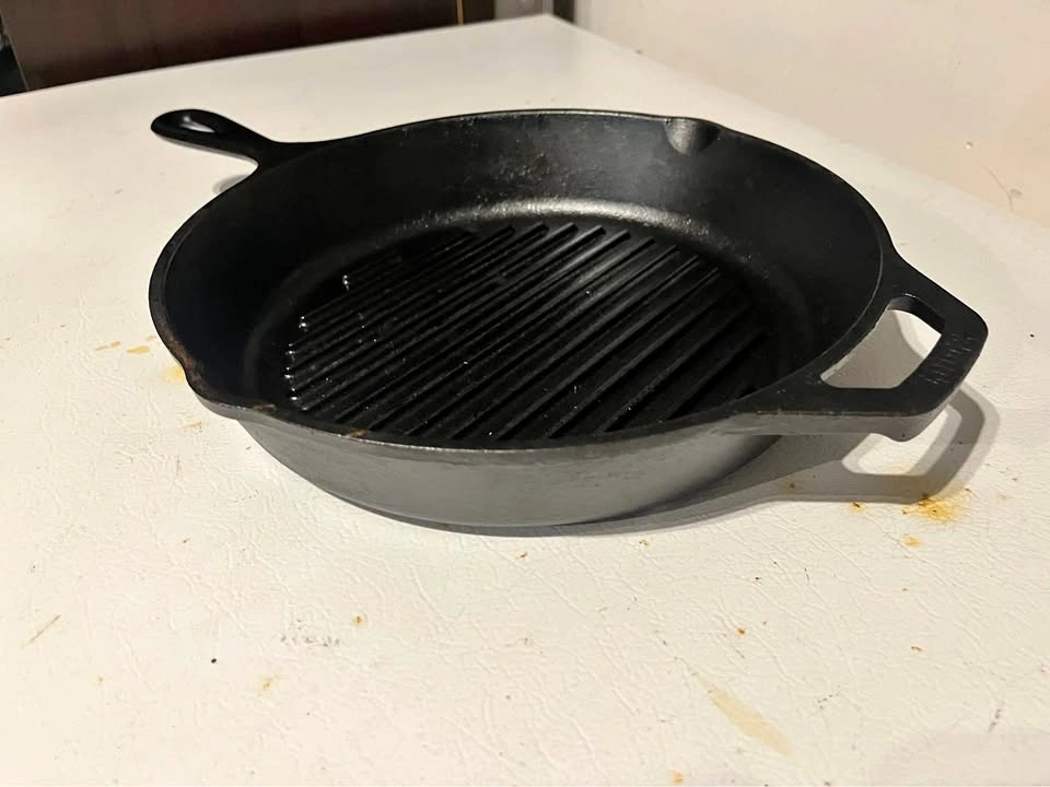 Lodge Cast Iron Grill Pan 10”