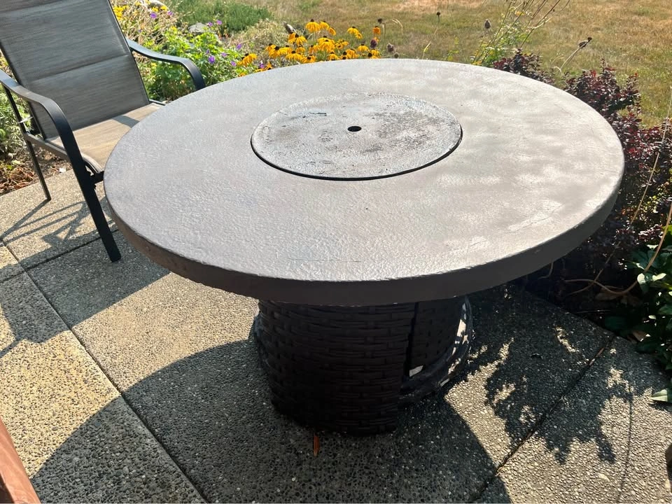 4 foot Round Propane Fire Pit Table - photo 3