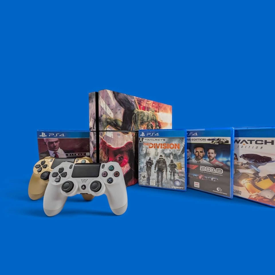 Ps4 + 2 Controllers + 4 Games - photo 2