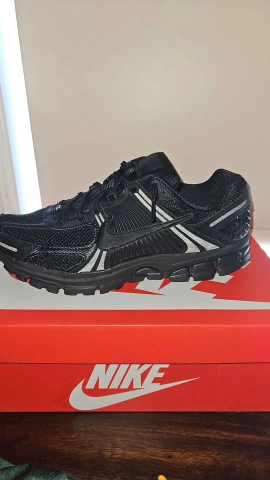 Nike Vomero 5 Triple Black US 11.5 - photo 3