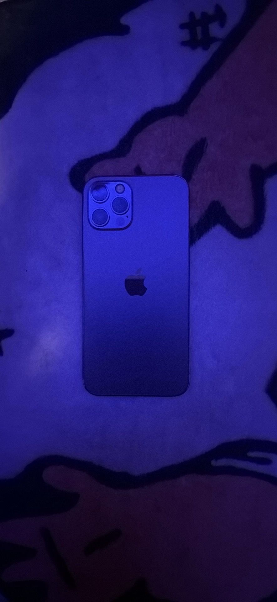 iPhone 12 Pro - photo 3