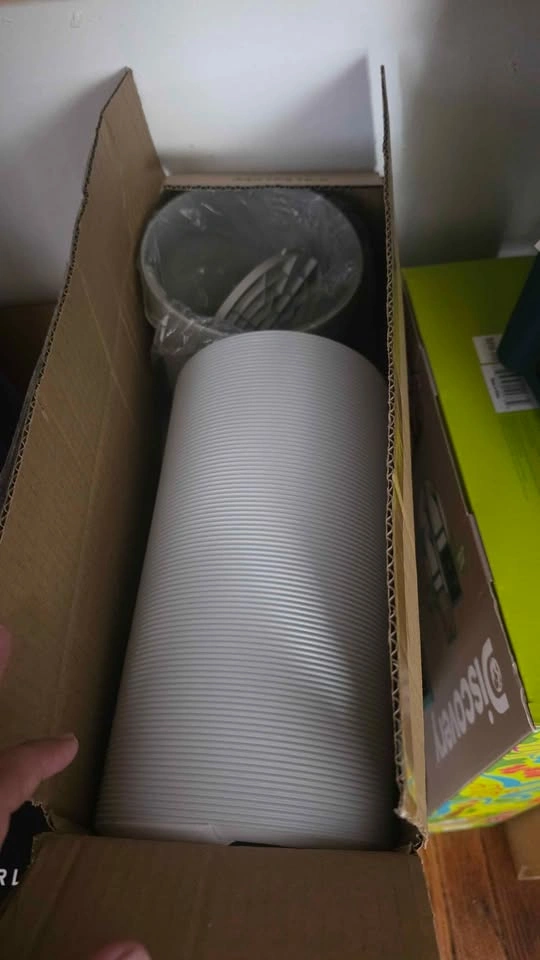 Oriflame Portable Air Conditioner Window Kit - photo 2