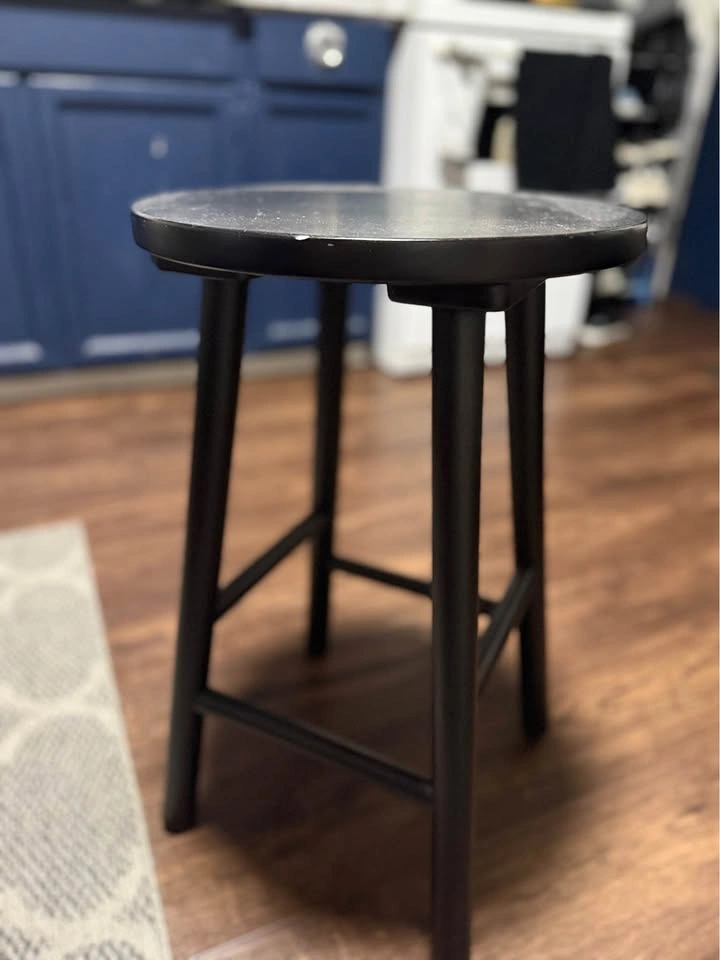 Stool - photo 2