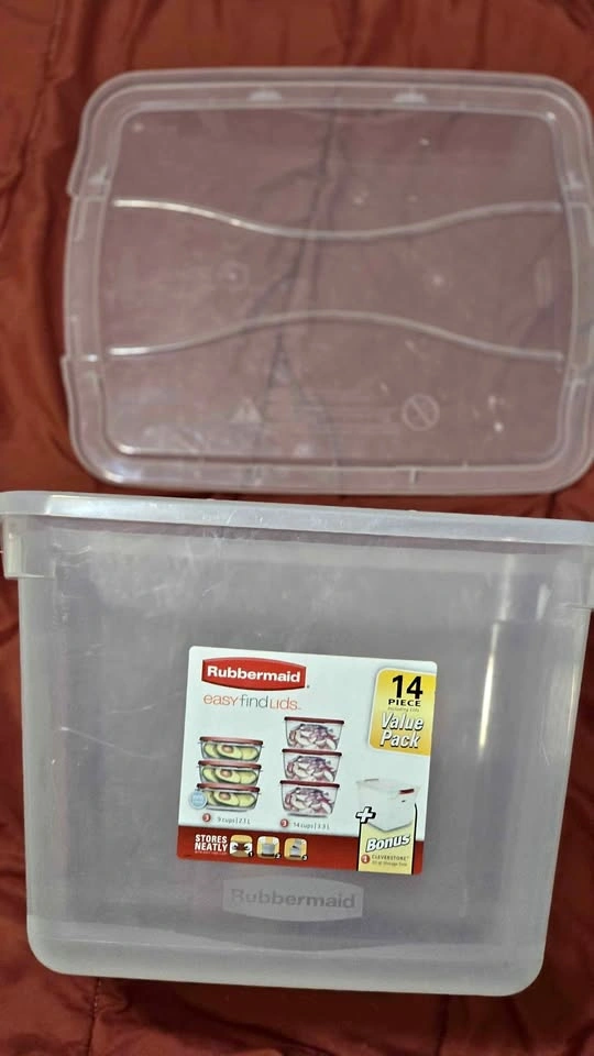 Rubbermaid Cleverstore 30 qt Storage Tote