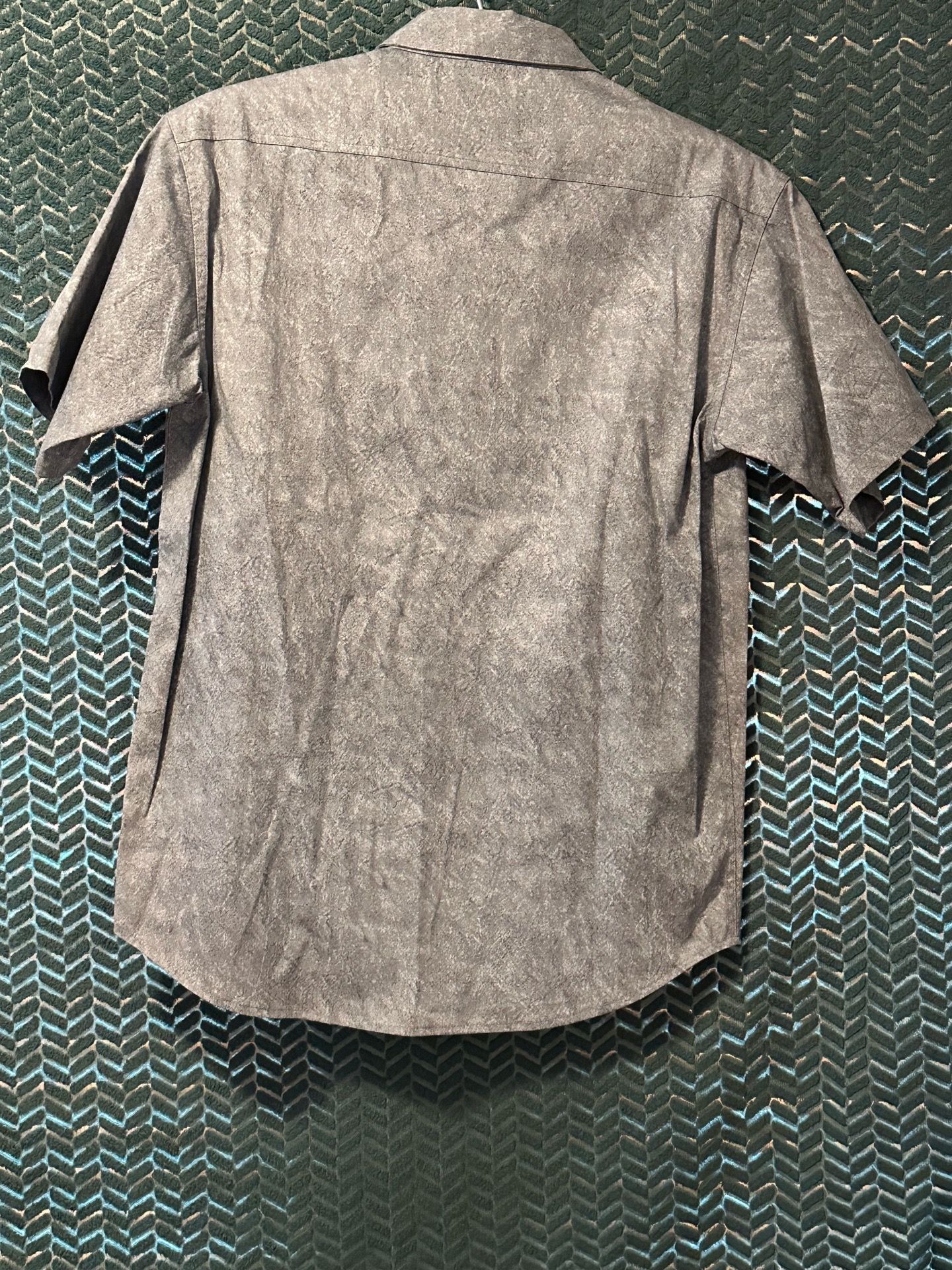 Wear first Short Sleeve Gray White NWT - photo 2