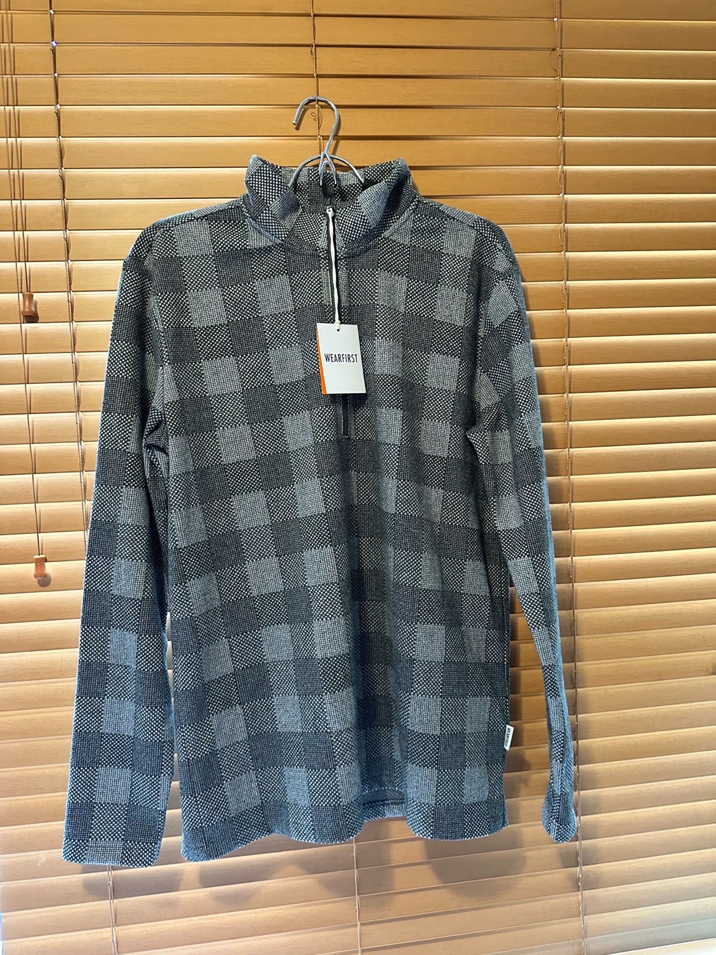 Wear first Men's Pullover Half Zip