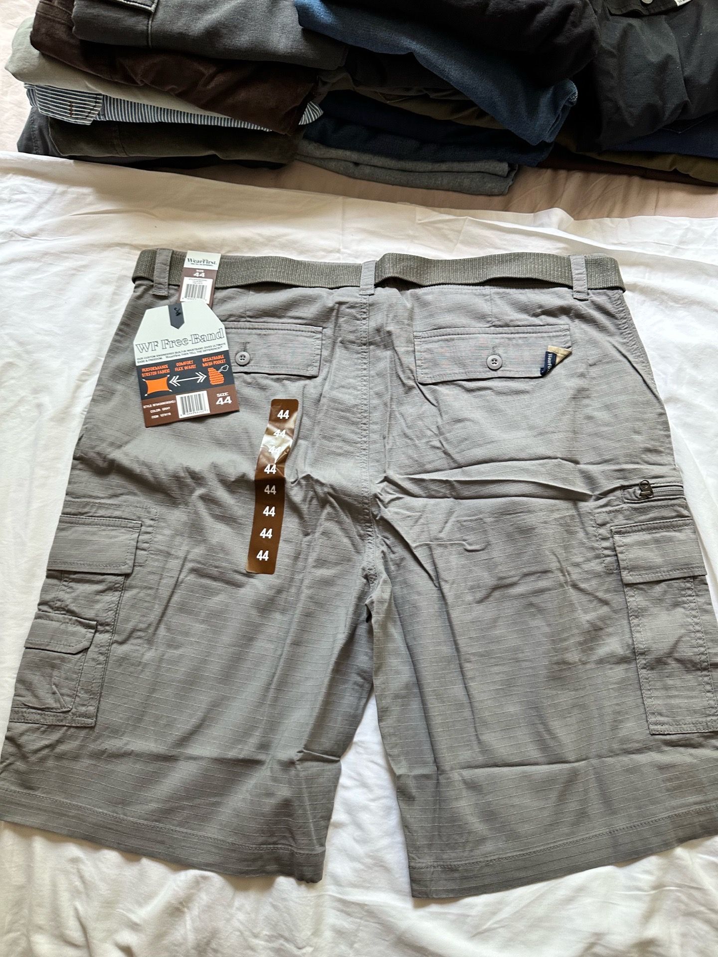 Wear first cargo shorts size 44 - photo 2