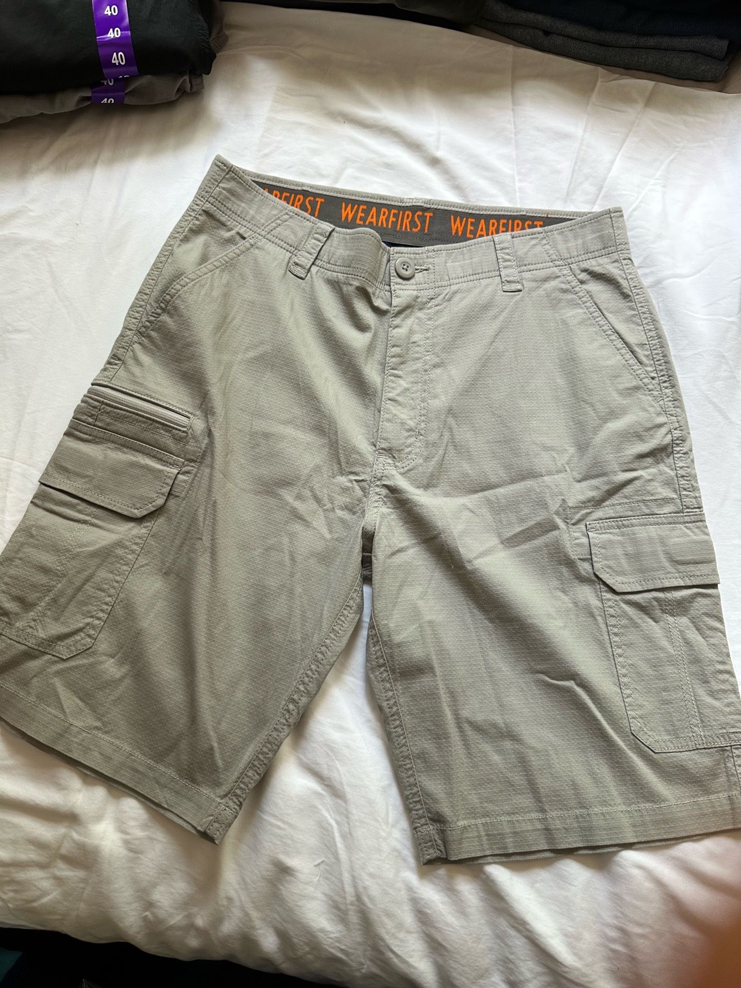 Wear First cargo shorts size 34 - photo 2