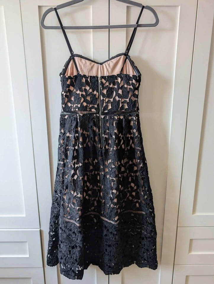 Aritizia Babaton Lace Eyelet Midi Dress - XS - photo 2