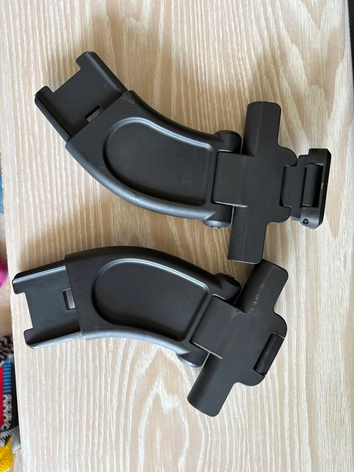 UPPABaby Carseat Adaptors for Travel Stroller - photo 2