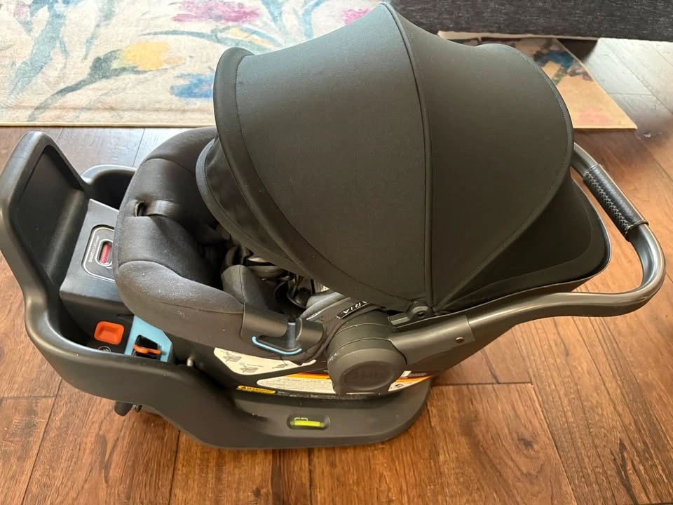 UPPABaby Aria Carseat (Jake / Charcoal) - photo 3