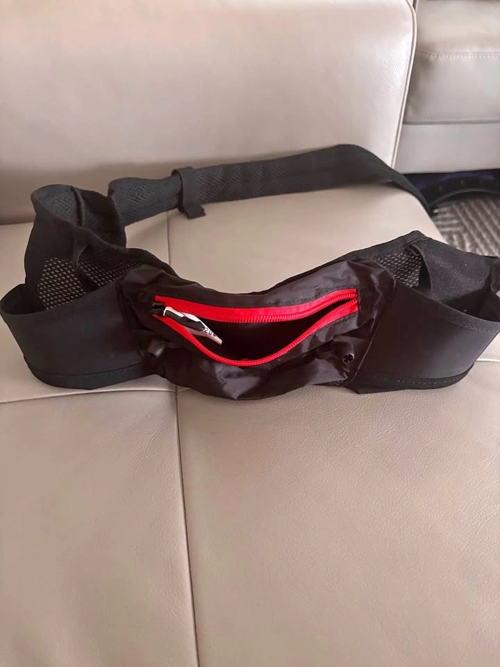 Black Belt bag with Red Zipper for all sports