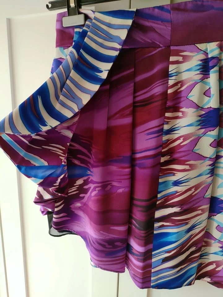 NWOT Costa Blanca Silk Mini Skirt - Small - photo 4