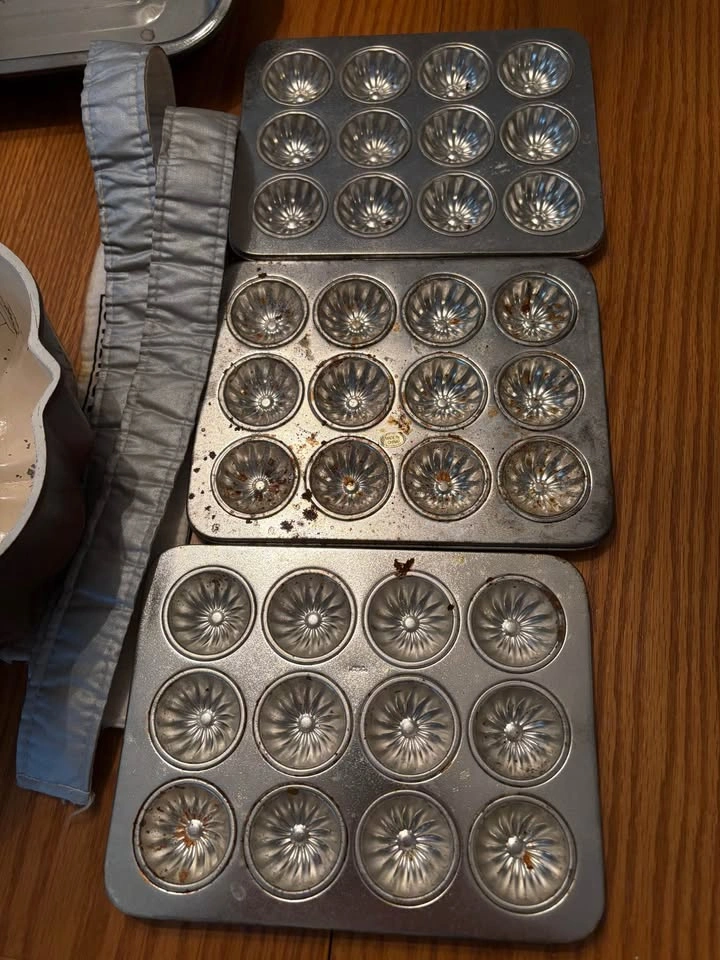 Various Baking Dishes- Price for all - photo 3