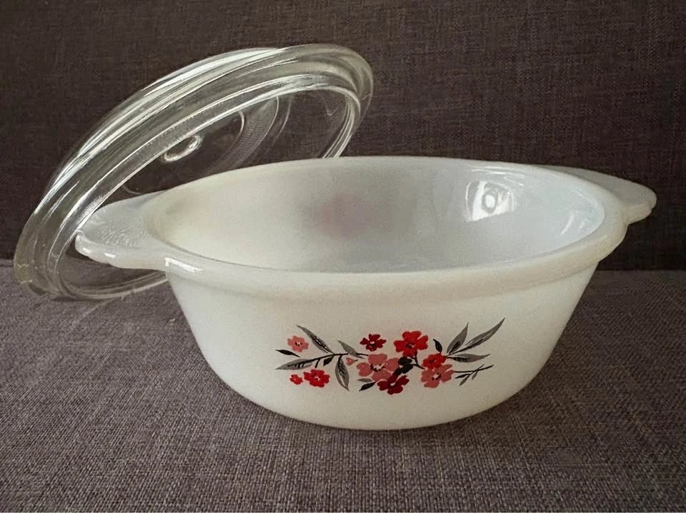 Vintage Fire-King Primrose Milk Glass Casserole Dish with Lid - photo 3