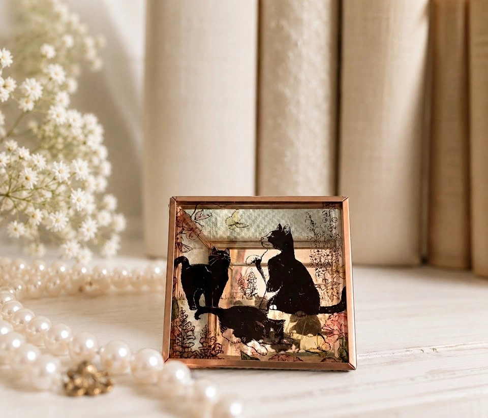Vintage Decorative Glass Cat Trinket Box – Mirrored Glass Keepsa