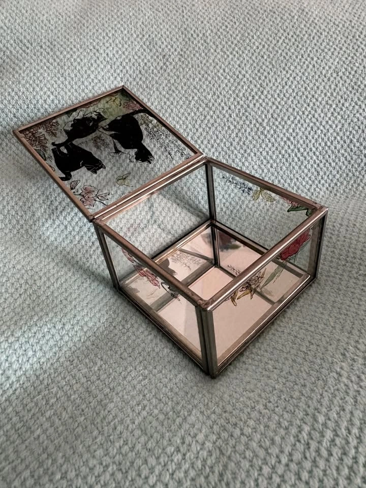 Vintage Decorative Glass Cat Trinket Box – Mirrored Glass Keepsa - photo 4