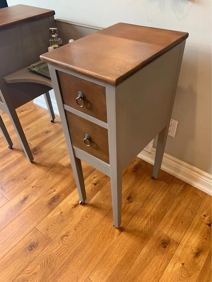 Refinished Vintage Walnut Wood Vanity - 1930-1940’s - photo 4