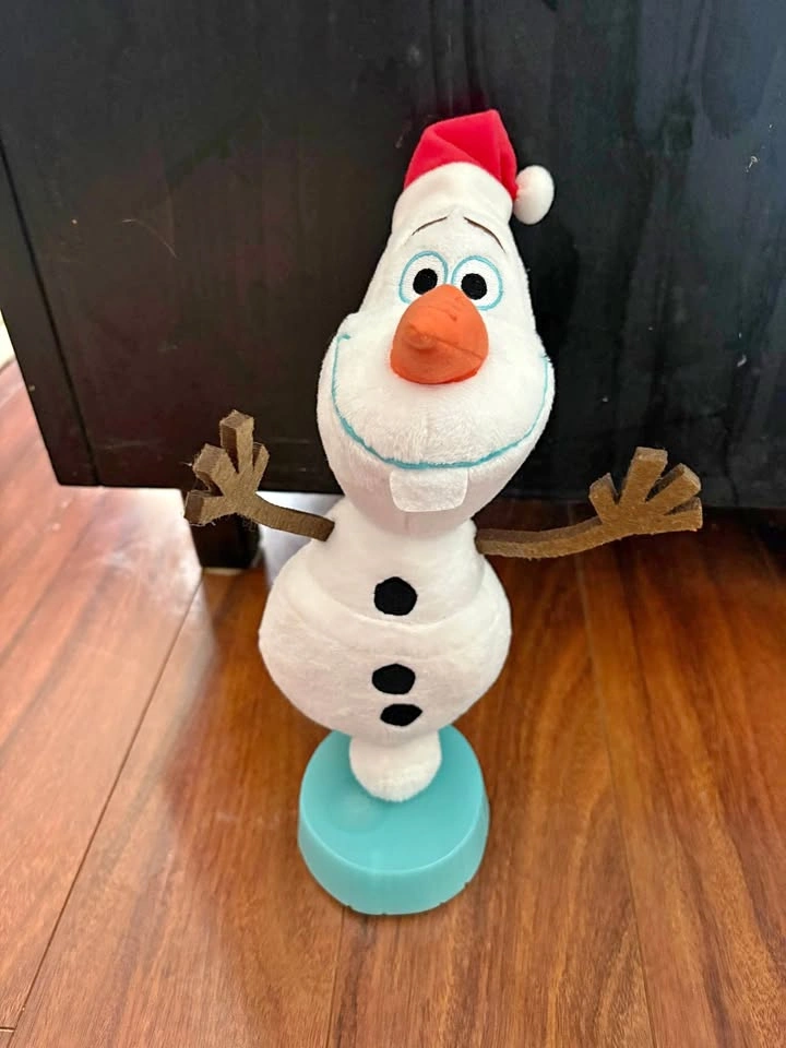 Hallmark Disney Frozen Skate and Talk Olaf Plush