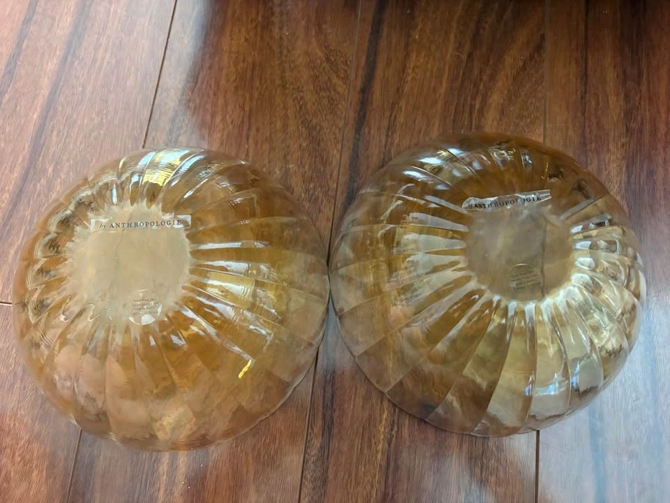 Two Anthropologie Amber Glass Bowls - photo 5