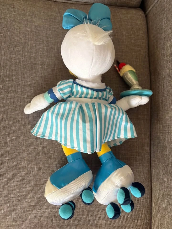 Disney Store China Daisy Duck Waitress Ice Cream Plush - photo 4