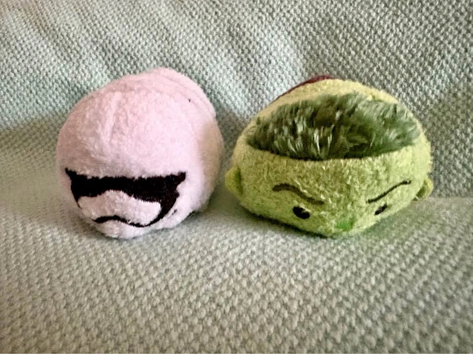 Disney Tsum Tsum Marvel Hulk and Stormtrooper Plush Set