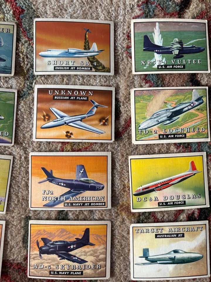 Topps 1952 airplane trading cards - photo 3