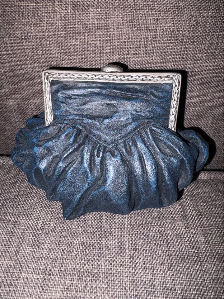Vintage 1999 Just The Right Style Velvet Crush Music Box - photo 3
