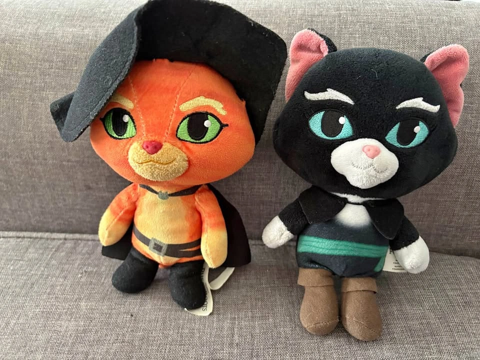 Theatre-exclusive Cinemark Puss in Boots: The Last Wish Plush se