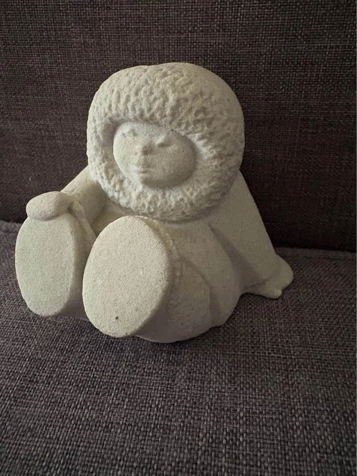 Vintage Marbell Inuit Child Figurine - photo 2
