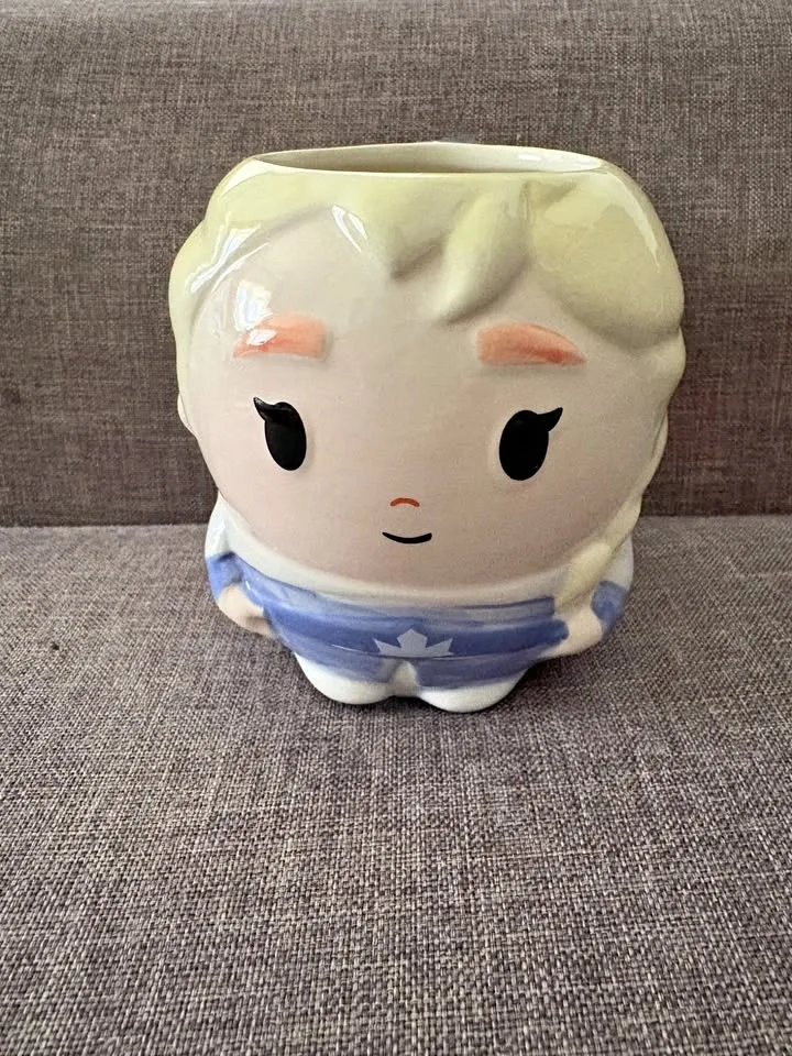 Zak! Designs Disney Frozen Elsa ceramic mug