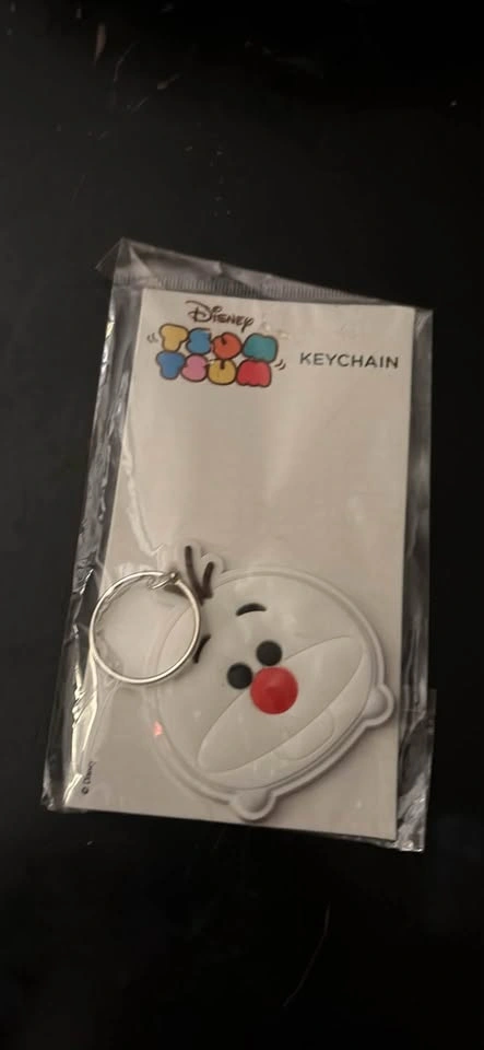 NEW Disney UK TsumTsum Rubber Keychains - photo 2