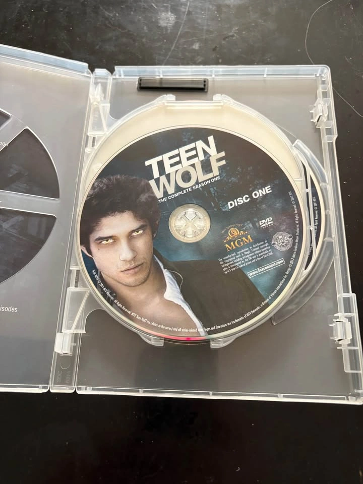 📀 Teen Wolf Season 1 DVD set (3 Discs) - photo 3